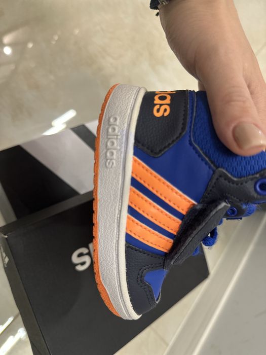 Спортни обувки Adidas