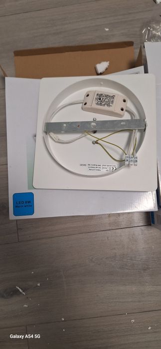 Vand două aplici led noi la cutie