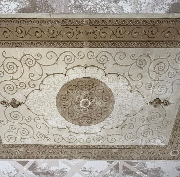 Кілем сатылады. Қалың дұрыс кілем. Бағасы 15000