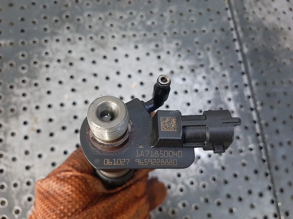 Injector 2.2 di-d 2.2 hdi mitsubishi outlander peugeot 407 807 4007 9659228880 0445115025