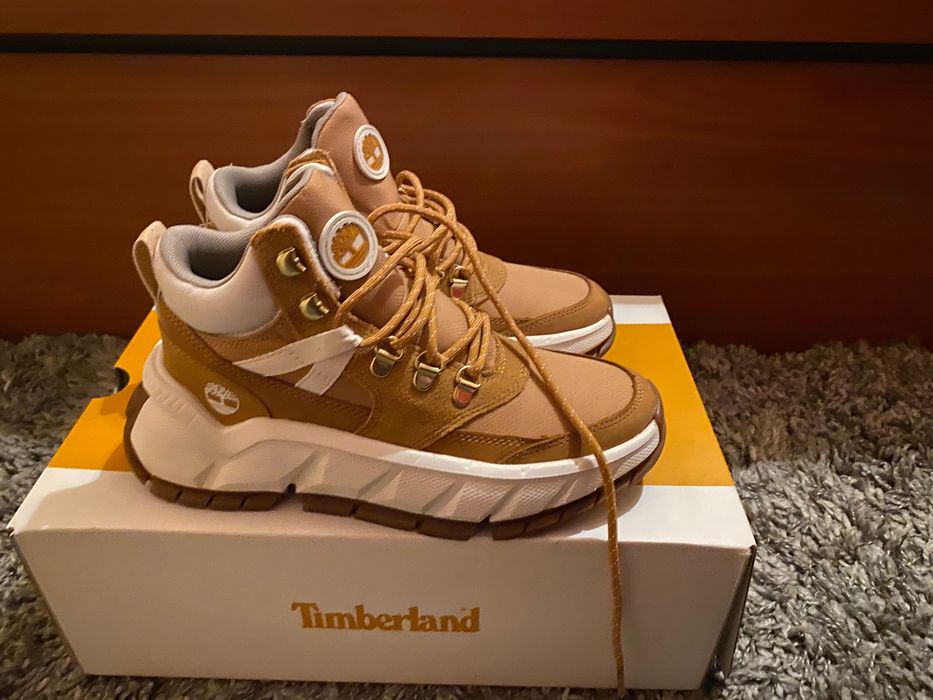 Ghete Timberland Turbo Mid Hiker , noi