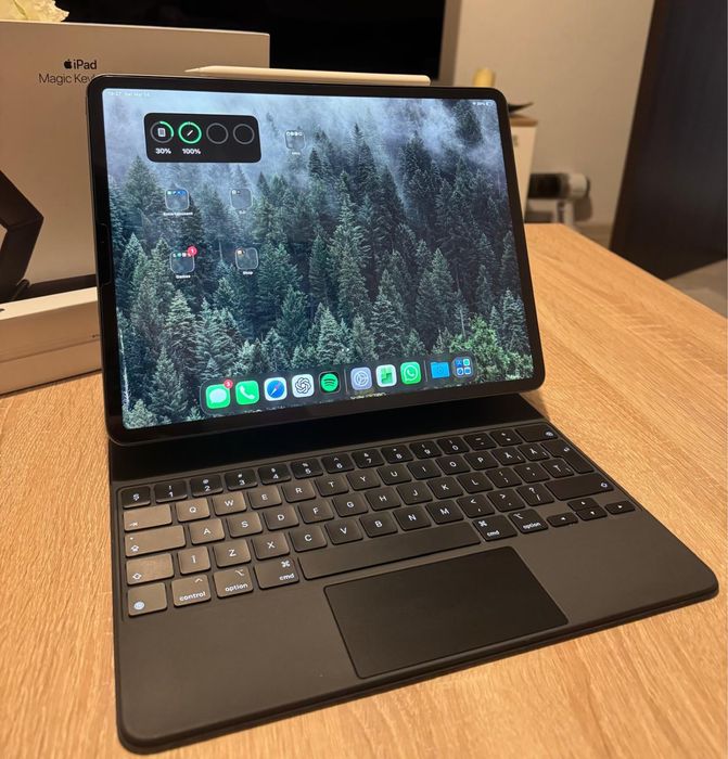 Ipad Pro 12.9 (gen 3) + Magic Keyboard + Apple pencil 2-pachet complet