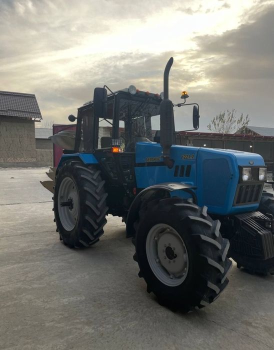 Беларусь трактор 12.21.2 сотилади