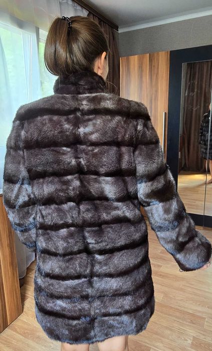 Продам норковую шубу