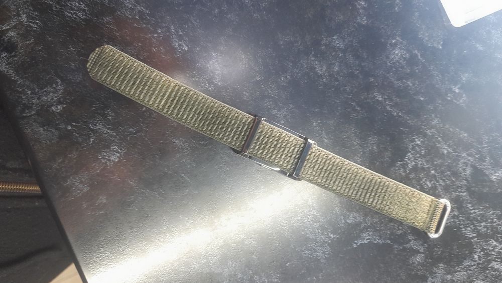 Smart braslet rangi jgarrang 2 ta remishokholati yengi zaryadkasi bor