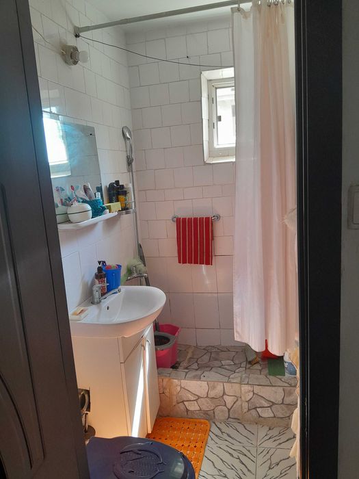 Ap . 3 camere - strada vasile parvan