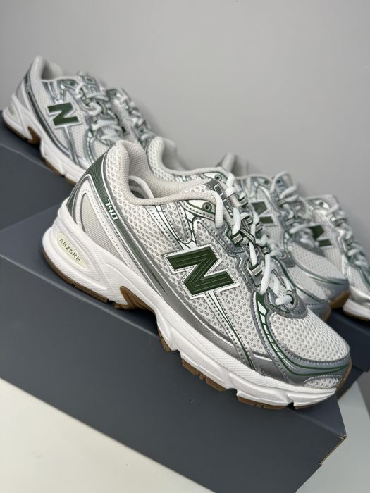 Кроссовки Нью баланс 740