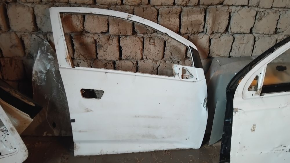 Автомобил деталари