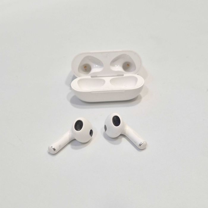 Hope Amanet P8 - Apple AirPods Gen 3 A2566 MagSafe