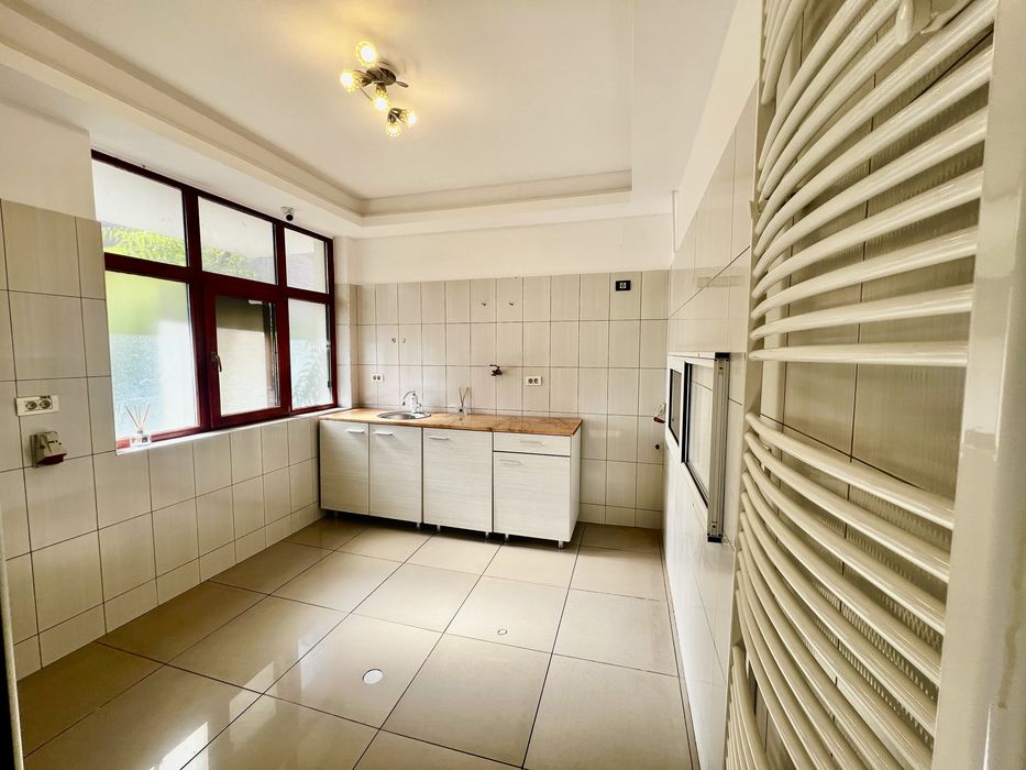 Spatiu comercial ultracentral (Polivalenta )Arad