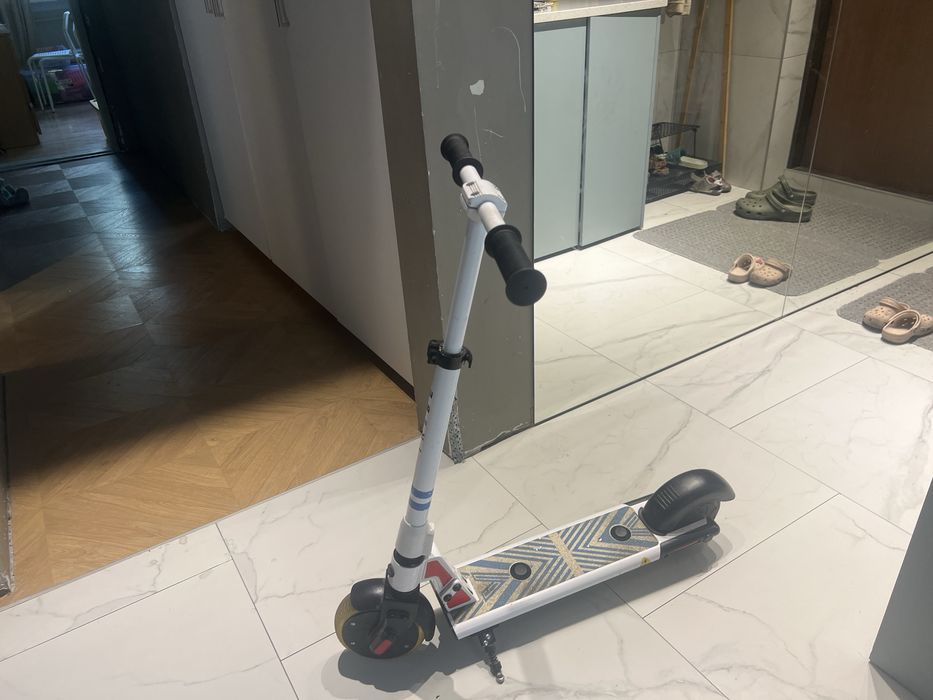 Электросамокат БУ