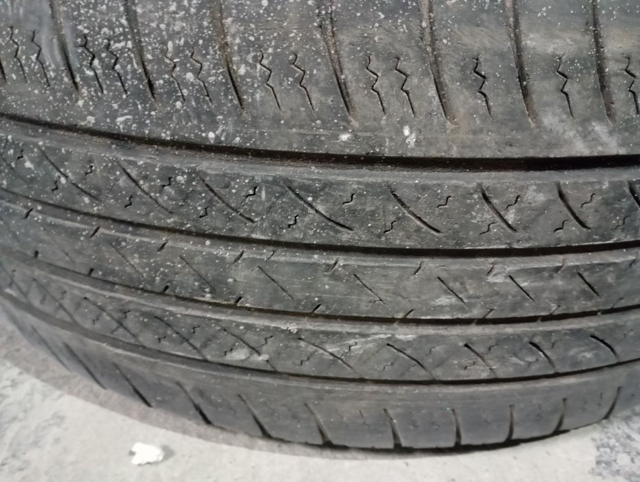 Продам резину  комплект