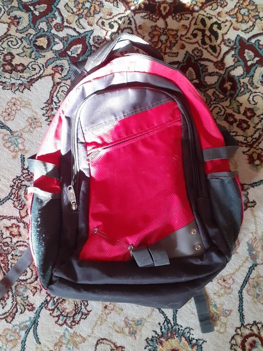 Продается рюкзак.