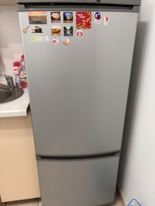 Холодильник Бирюса