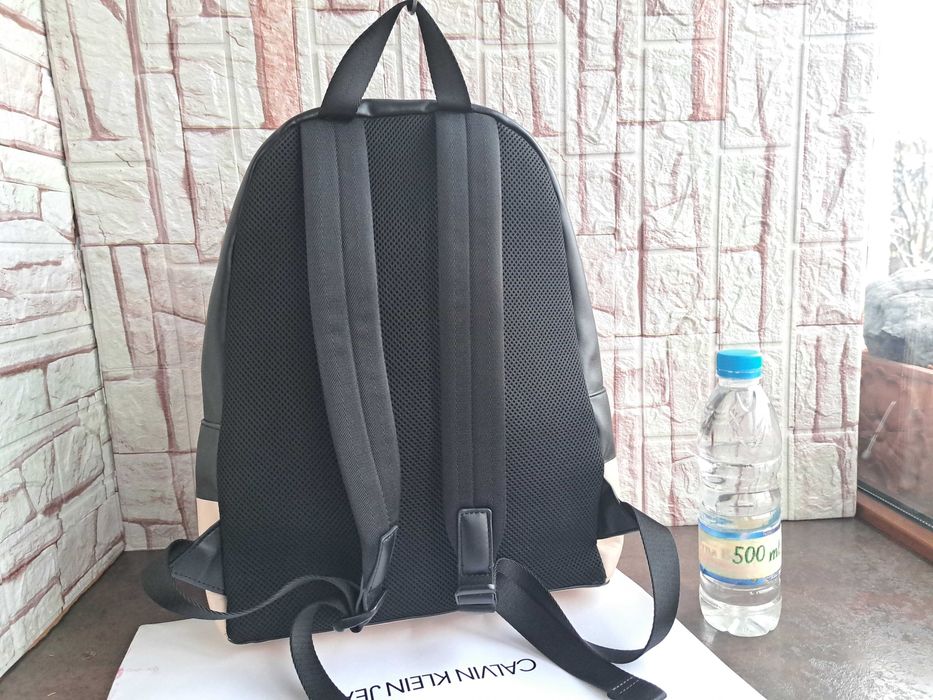 дамска ,мъжка раница,чанта Calvin Klein