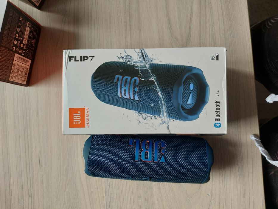 Vând Boxa jbl flip 7