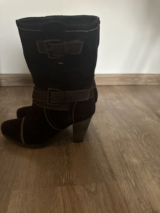 Cizme piele intoarsa marimea 37 LIVRARE GRATUITA 20-22 aprilie