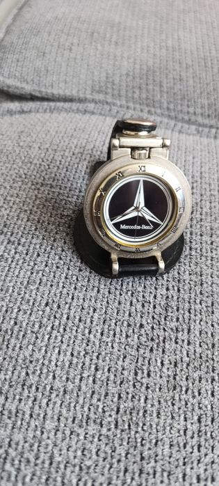 Часовник на Мерцедес