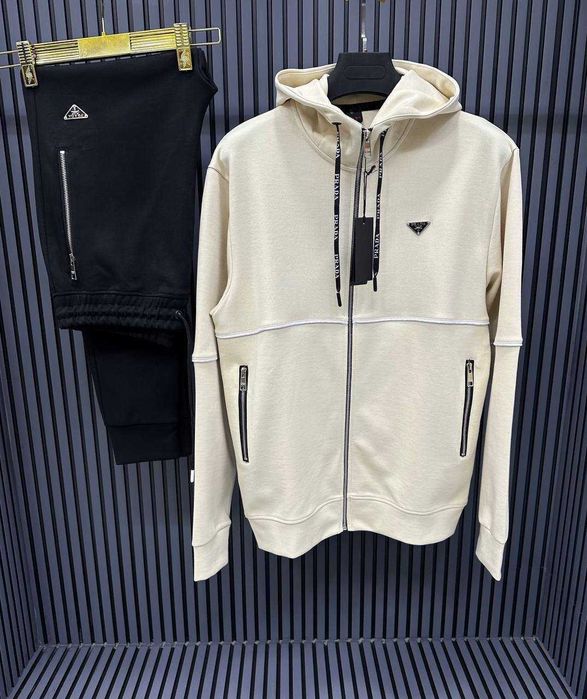 Treninguri bărbați, merg si unisex