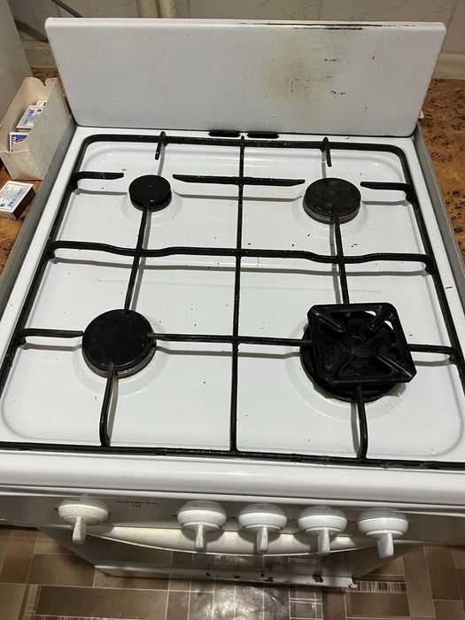 Продаю газовую плиту