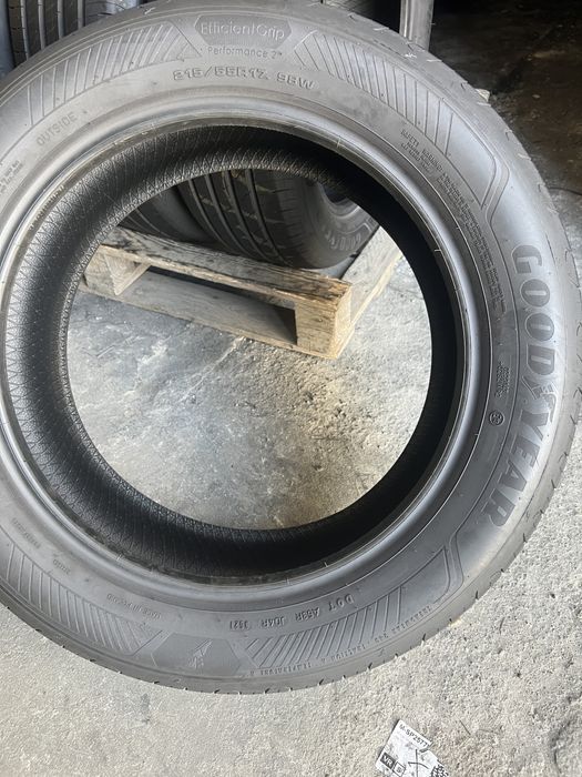 4 anvelope de vara 215/55/17 Goodyear!