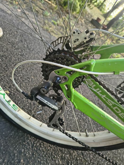 BULLS MTB – bicicletă germană, echipare Shimano, cadru din aluminiu și furcă SR Suntour XCM