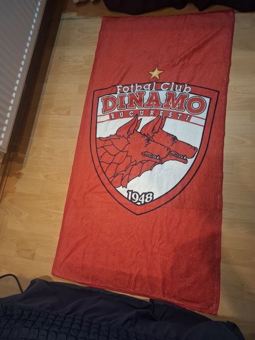 Prosop rosu dinamo
