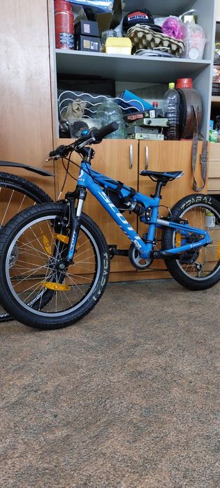 Детский двухподвесной велосипед.