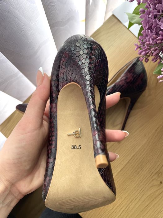 Eva Longoria токчета / дамски обувки