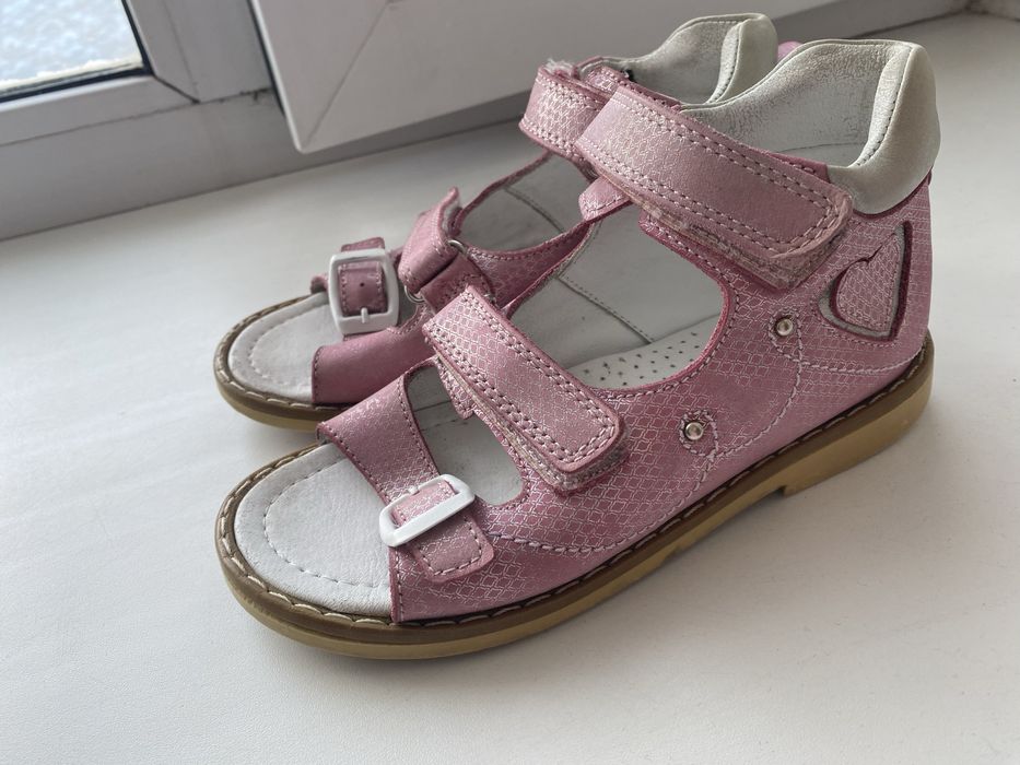 Ортопедические сандали 30р