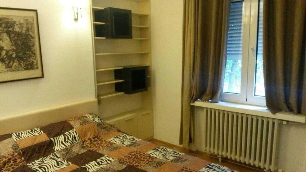 Дава се под наем Двустаен апартамент в Бургас, Меден рудник - зона А - 57 кв.м за 178.5 € - Снимка #2