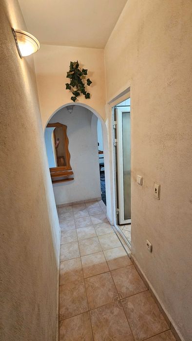 Продава се Тристаен апартамент в Шумен, Боян Българанов 1 - 76 кв.м за 1242 €/кв.м - Снимка #16