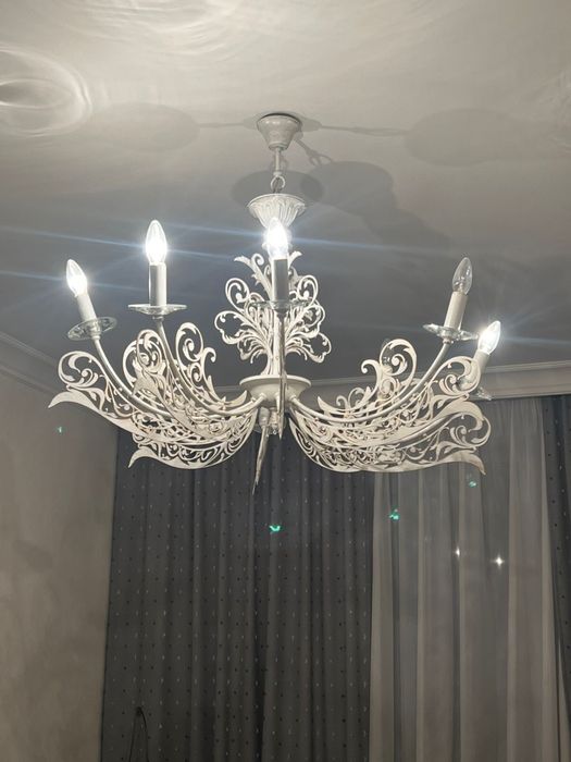 Люстра в спальню б/у