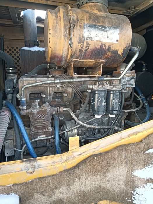 Фронтальный погрузчик