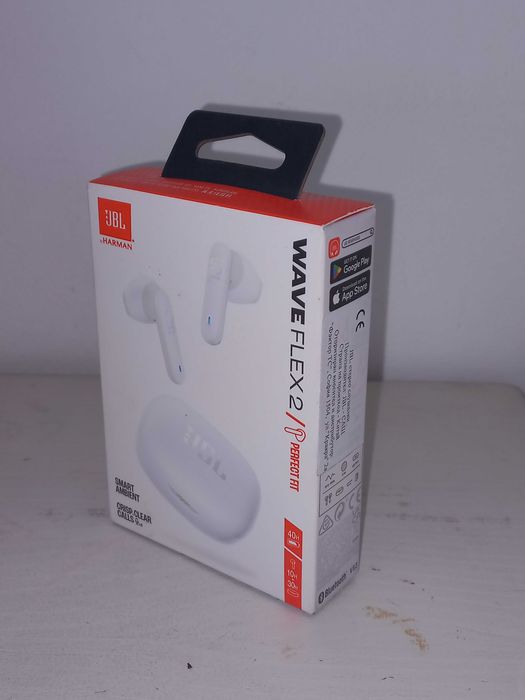 Чисто нови JBL бели безжични слушалки- wave flex 2