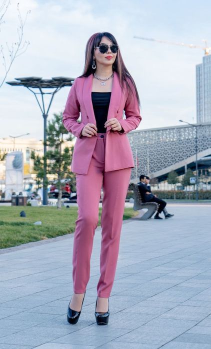 Костюм с подкладом,новый 48-50