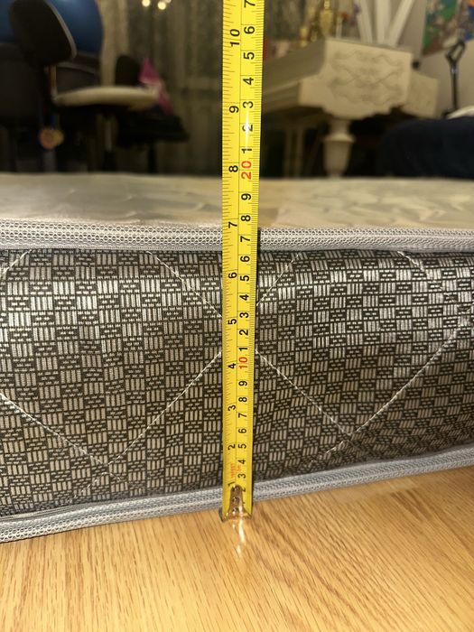 Продам Матрас 180х200