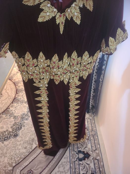 Kelinchaklar uchun yangicha fasonda kuylak