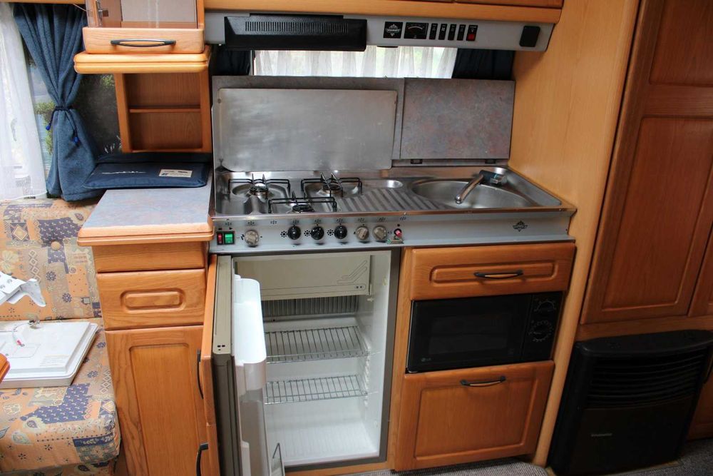 Каравана Hobby Prestige 495