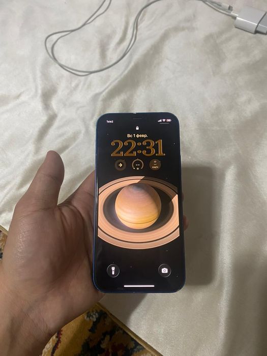 Айфон 12 сатылады