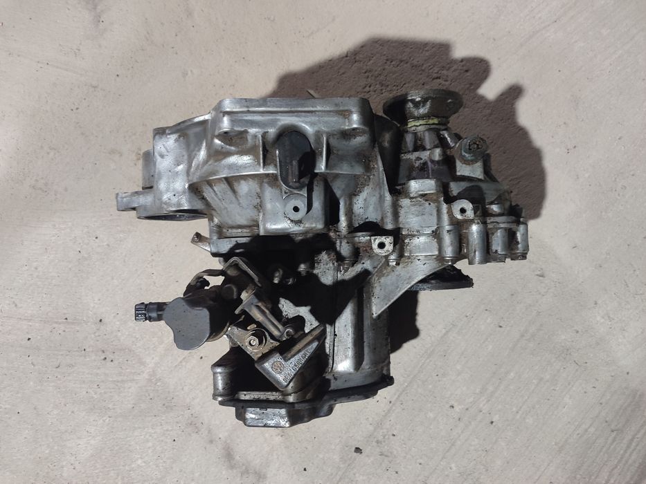 Продам коробка на пассат Б3 Б4