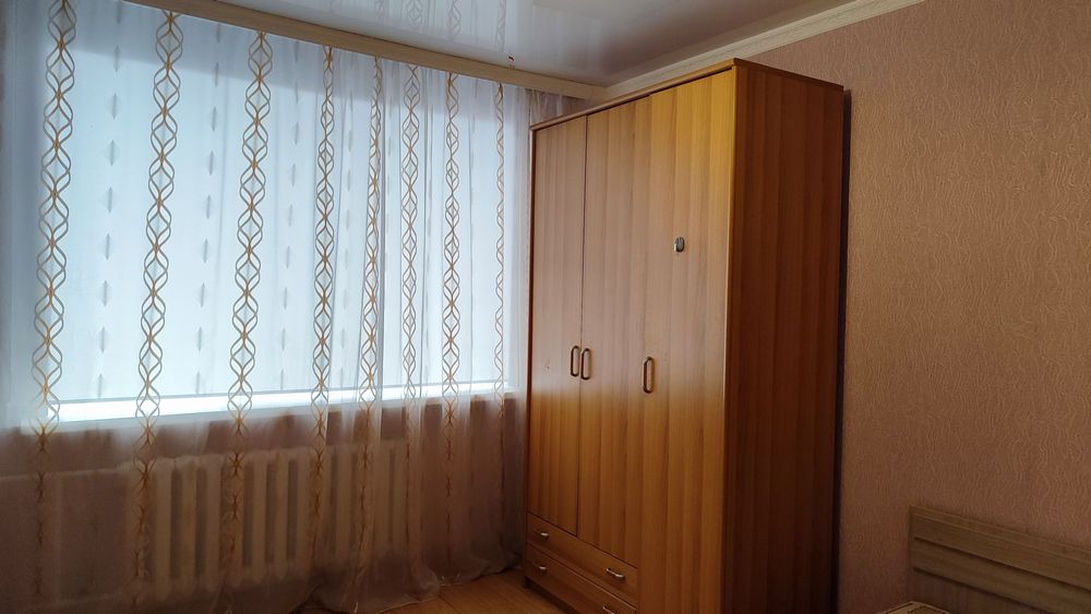 Продам шторы готовые.