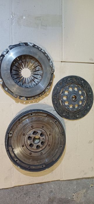 Продам двухмассовый маховик в комлекте