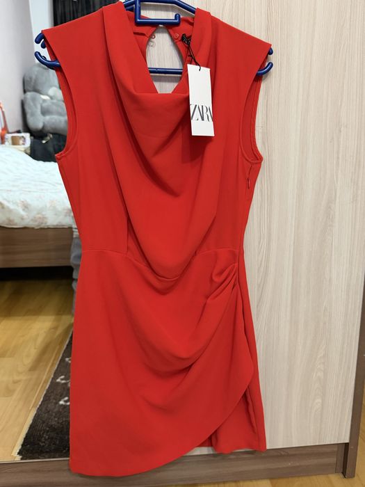 Платья новые с этикеткой