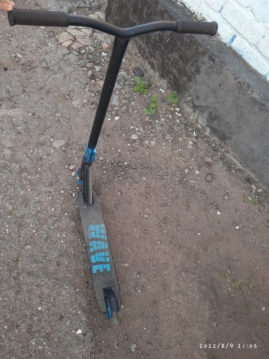 Продам трюковой самокат..
