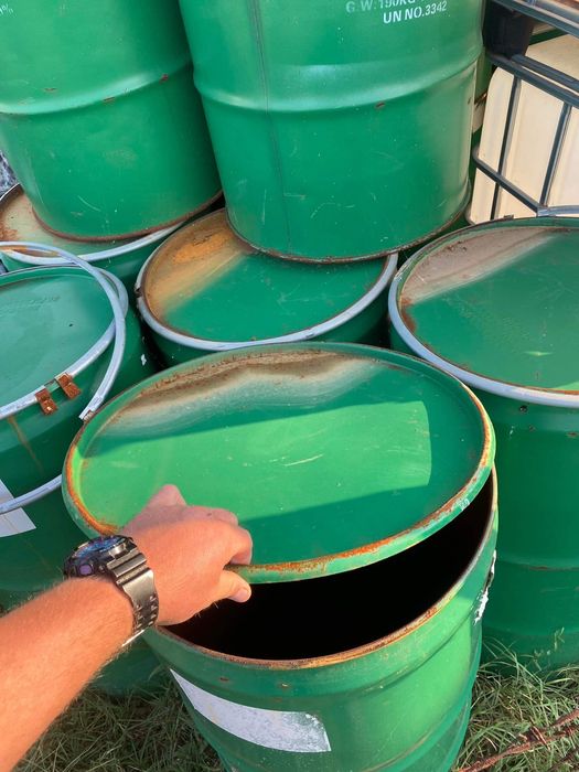 Бидони 1 тон Варели 240 литрови