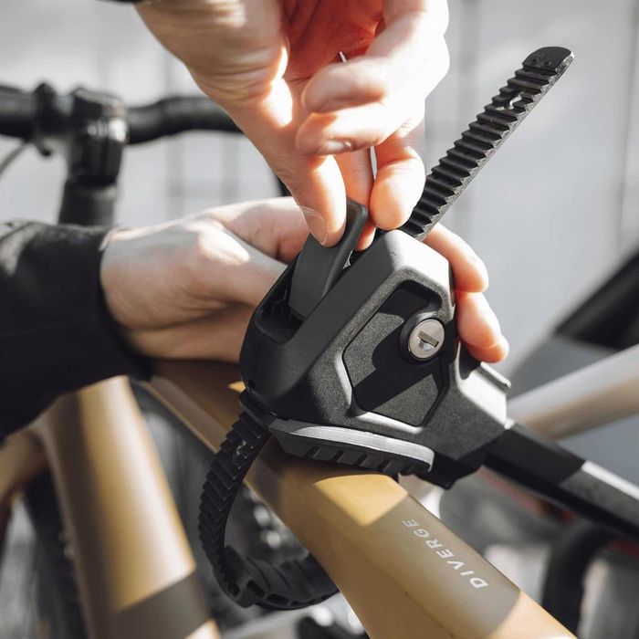 ПРОМО Нов Вело Авто Автомобилен Багажник за Колело Стойка за Теглич Носач за Велосипеди с КукаTHULE EasyFold 3 944100