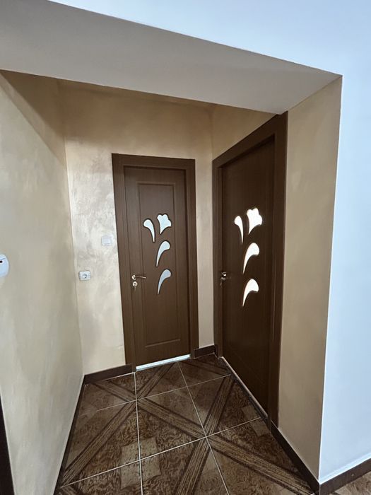 Vând apartament cu 2 camere