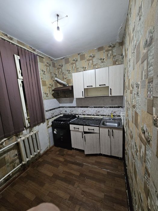 Продаётся 2-х комнатная квартира в массиве Феруза Кодирова