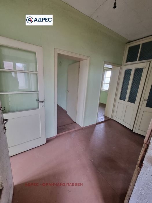 Къща в Плевен, област-гр.Долни Дъбник площ 179 цена 120000